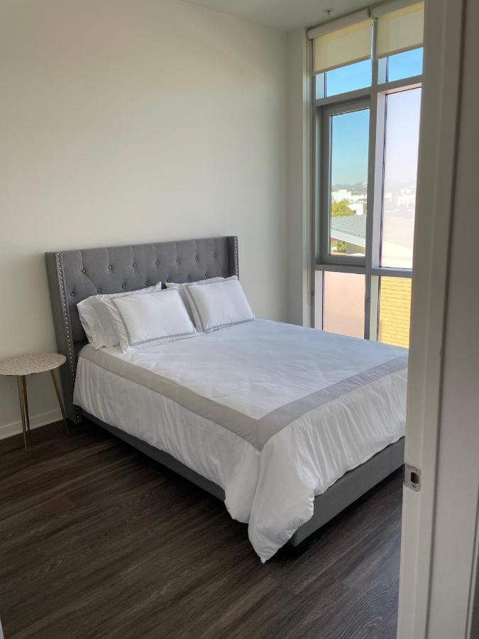Las Palmas - Modern, Stylish, Spacious, Secure & Tranquil Condo With 2 Master Suite Bedrooms - Wlk To Sm Pier Los Angeles Buitenkant foto